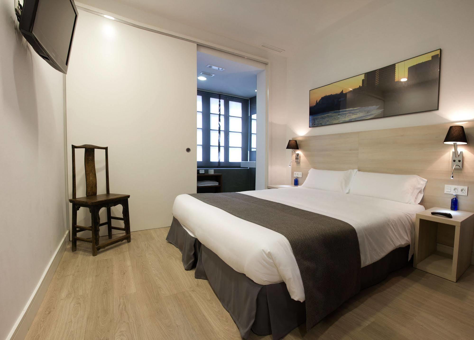 The 8 Boutique B&B Барселона Экстерьер фото